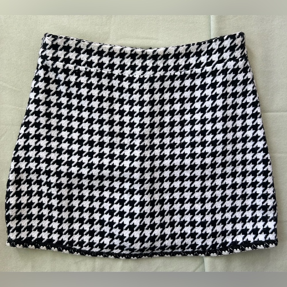 Sister Jane Houndstooth Mini Skirt (M)